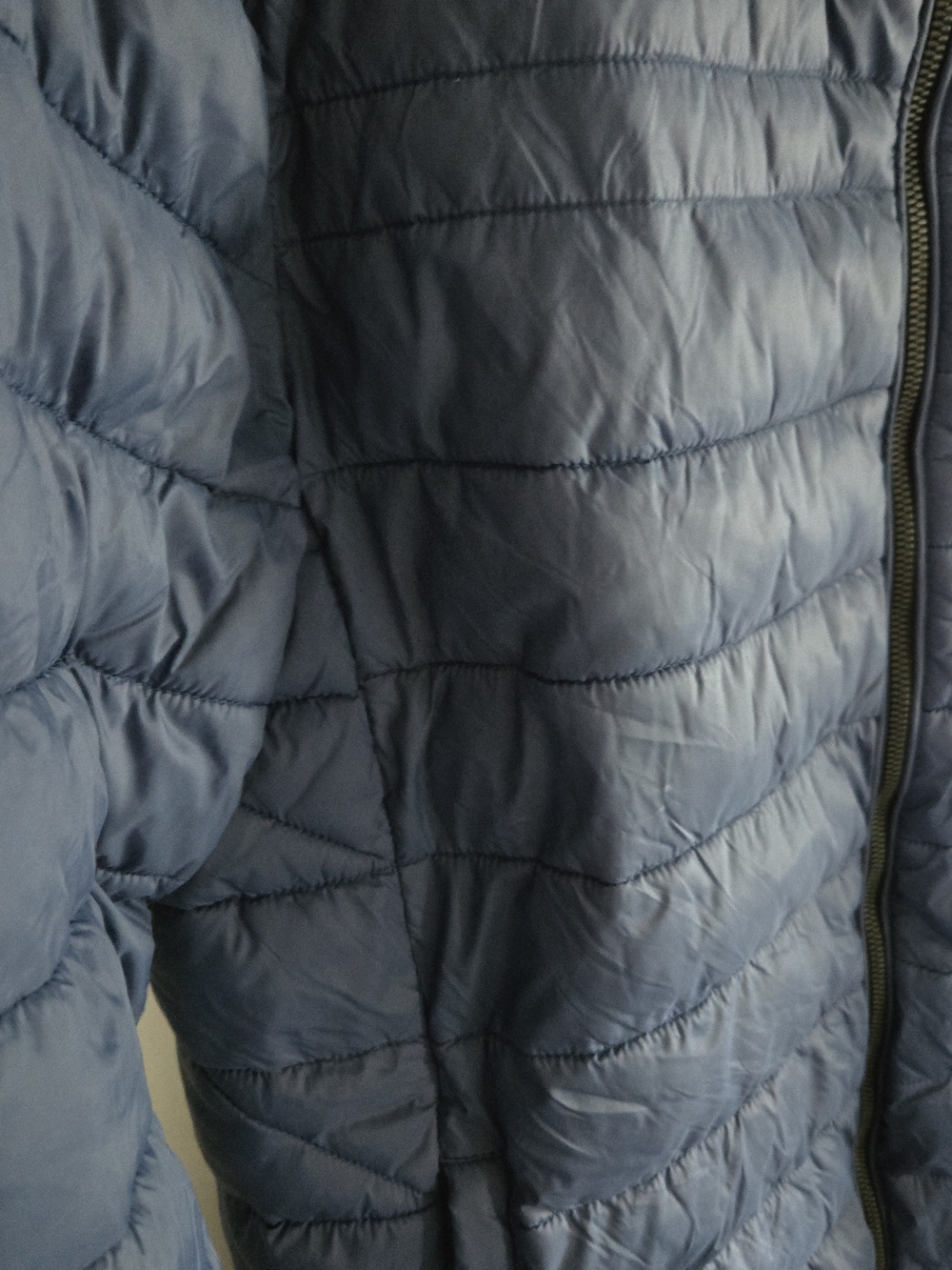 Calvin Klein Men's Blue Quilted Lightweight Puffer Jacket - Picture 11 of 17
